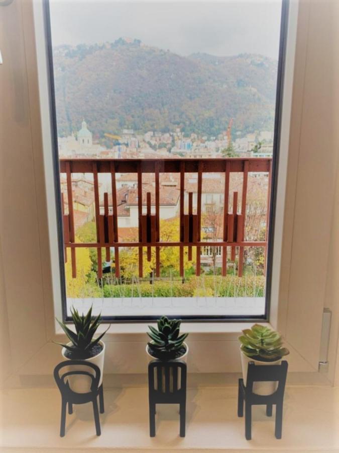 Maison 53 Incantevole Appartamento Vista Cattedrale Di Como Eksteriør billede